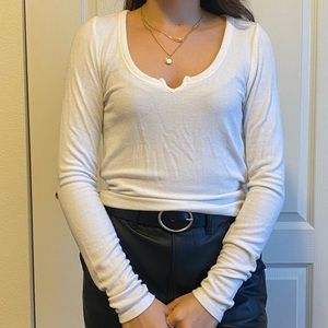 ribbed notched v long sleeve top